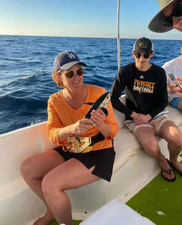 Deep Sea Fishing Adventure in Roatan - Excitement & Relaxation
