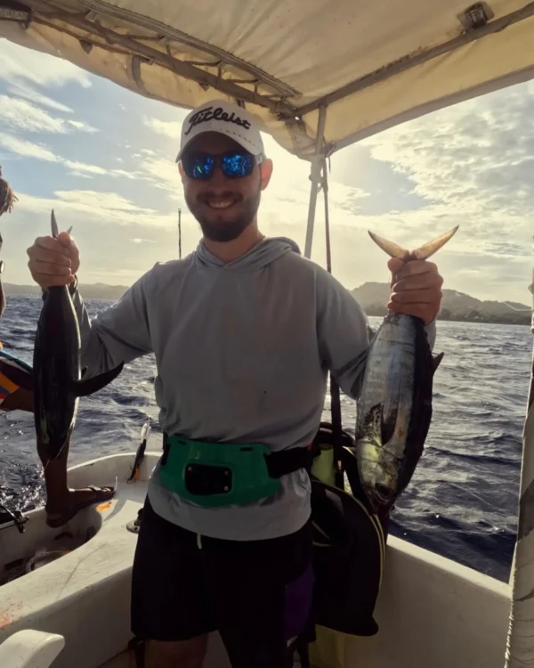 Deep Sea Fishing Adventure in Roatan - Excitement & Relaxation