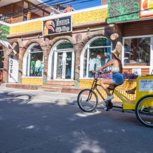 Bike Tour in West End: Explore Roatan