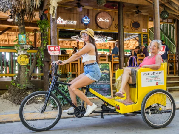 Bike Tour in West End: Explore Roatan