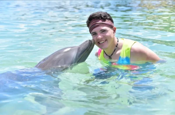 Interactive Dolphin Tours in Roatan - Meet and Swim